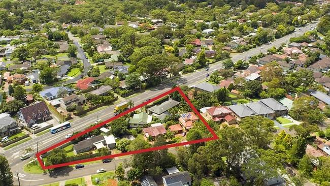 Five lots at Frenchs Forest being sold as one