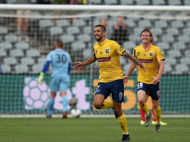 GOSFORD, AUSTRALIA - DECEMBER 22: Milan Duric of the Central Coast Mariners celebrates his goal during the round 11 A-League match between the Central Coast Mariners and Adelaide United at Central Coast Stadium on December 22, 2019 in Gosford, Australia. (Photo by Ashley Feder/Getty Images)
