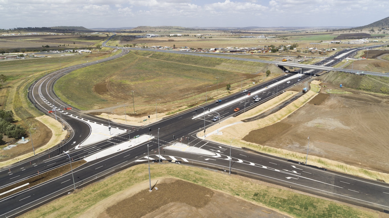 Warrego Hwy western interchange at Charlton of the Toowoomba Second Range Crossing.