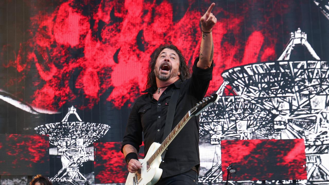 Foo Fighters drastic call amid love child scandal