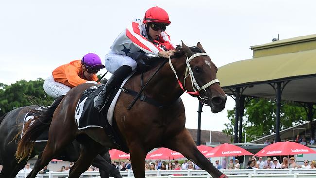 Zouna with Adin Thompson in the saddle. Picture: Grant Peters – Trackside Photography.