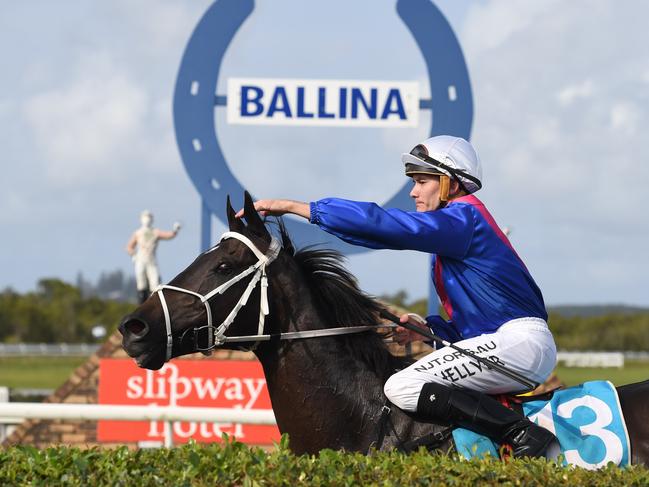 Melted Moments, ridden by Michael Hellyer, won the 2020 Ballina Cup.