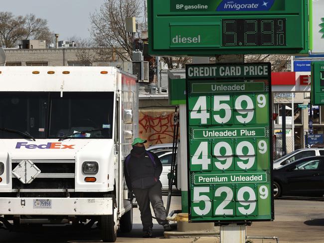 WASHINGTON, DC - APRIL 11: Gasoline prices hover around $4.00 a gallon for the least expensive grade at several gas stations in the nation's capital on April 11, 2022 in Washington, DC. The high fuel prices are a combination of the lingering effects of the coronavirus pandemic, supply chain breakdowns, high inflation and the ongoing invasion of Ukraine by Russia.   Chip Somodevilla/Getty Images/AFP == FOR NEWSPAPERS, INTERNET, TELCOS & TELEVISION USE ONLY ==