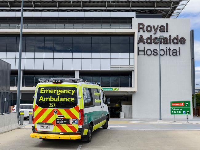 ADELAIDE, AUSTRALIA - NewsWire Photos OCTOBER 28, 2021: Ambulances entering the Royal Adelaide Hospital RAH. Picture: NCA NewsWire/Brenton Edwards