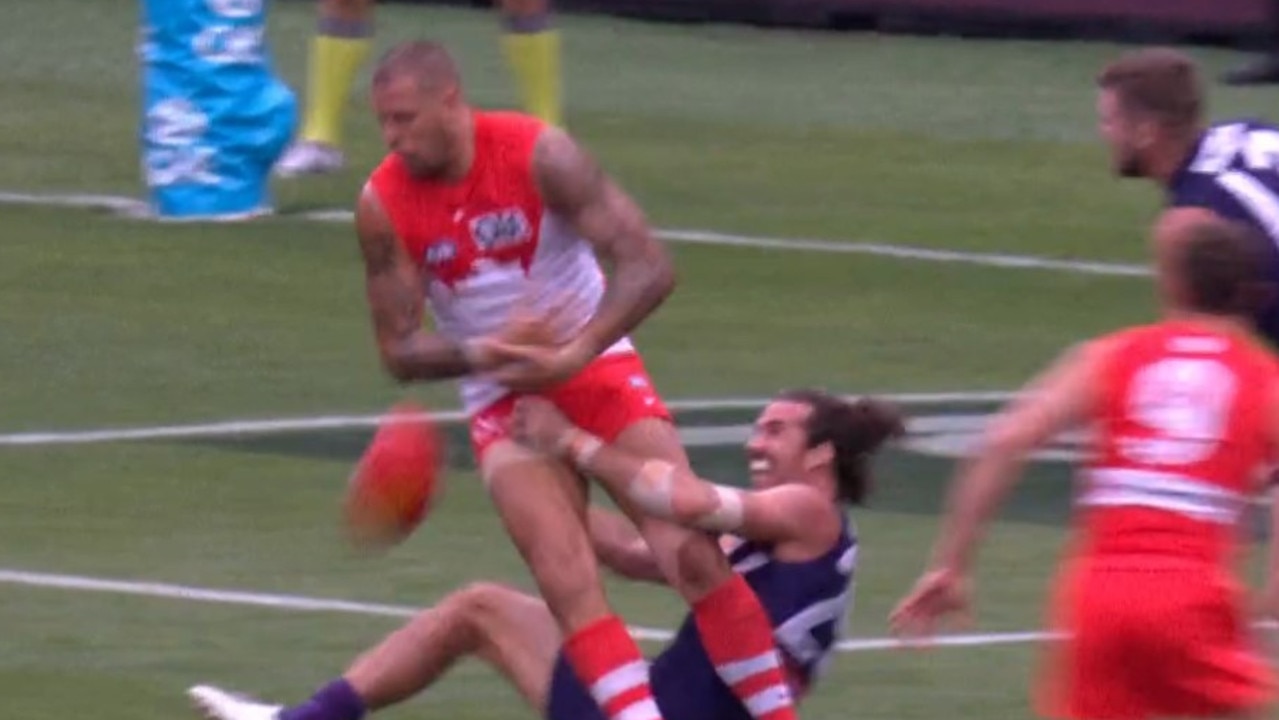 Buddy Franklin had a brain fade. Photo: Fox Sports.