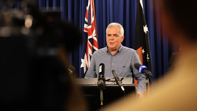 Former WA under-treasurer John Langoulant address the media at Parliament House in 2019.