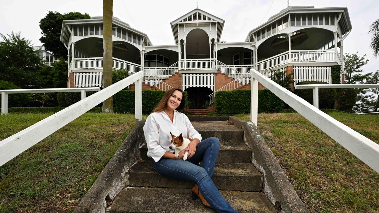 Lynda Gunn at the home she has sold on Hamilton Hill. Photo: Lyndon Mechielsen.