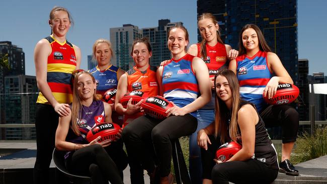 Jessica Allan (left). Photo: Michael Willson/AFL Media/Getty Images