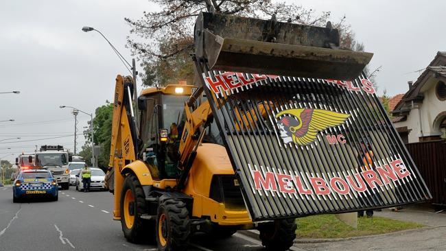 Police raided the Hells Angels clubrooms in Fairfield yesterday, tearing off the front gate.