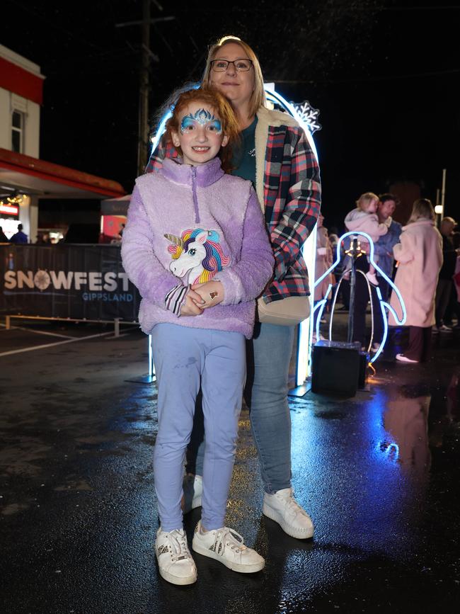 MELBOURNE, AUSTRALIA - JULY 26 2024 Stacey Mastwyk and Mia Attend the Gippsland SnowFest held in Warragul. Picture: Brendan Beckett