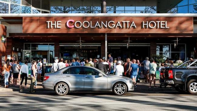 Coolangatta Hotel