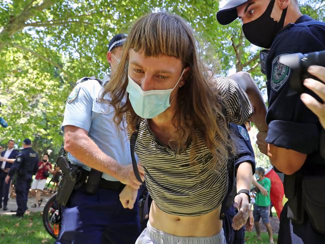 Protesters arrested after Sydney Invasion Day rally