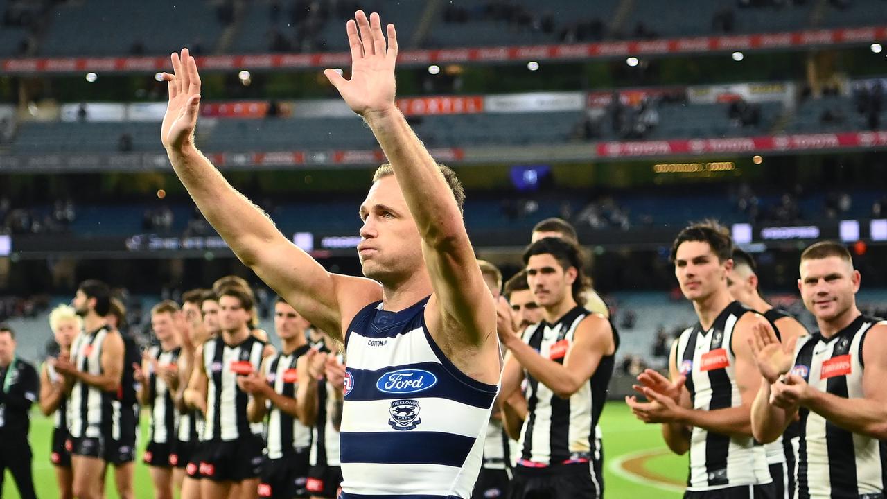 MELBOURNE, AUSTRALIA - APRIL 02: Joel Selwood of the Cats is cheered off the ground after his 267th game as captain during the round three AFL match between the Collingwood Magpies and the Geelong Cats at Melbourne Cricket Ground on April 02, 2022 in Melbourne, Australia. (Photo by Quinn Rooney/Getty Images)