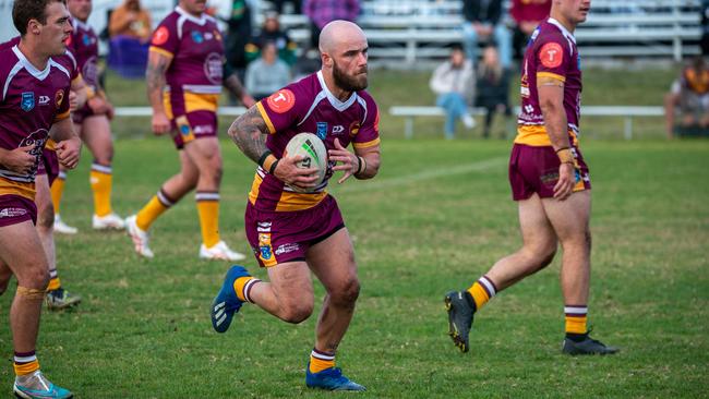 Shellharbour Stingrays Vs Sharks. Ryan James looking for options against the defence. Picture Thomas Lisson