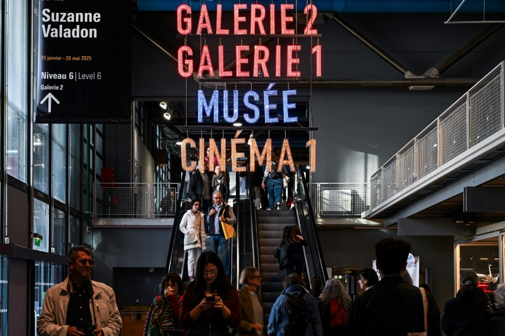 Art lovers mob Paris’s Pompidou Centre ahead of five-year closure