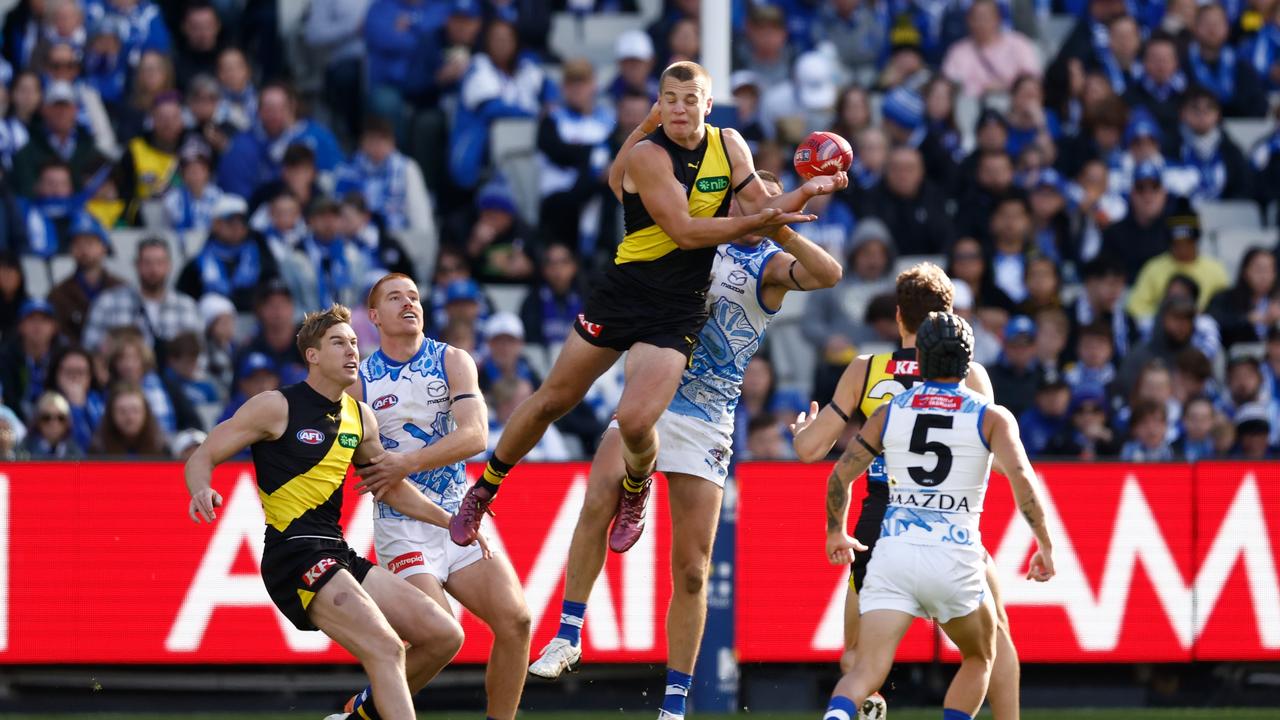 Mini Dusty wills Tigers back into Roos clash as Martin watches on