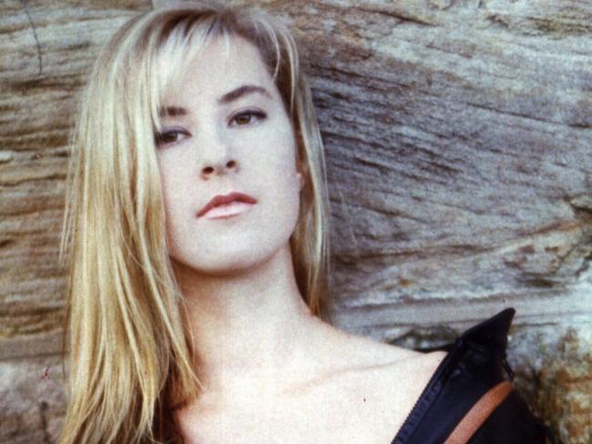 19/02/1998 LIBRARY: Undated copy pic of model Caroline Byrne, whose body was found at bottom of The Gap at Watsons Bay in Sydney in 06/1995 in an apparent suicide. New evidence suggests she was murdered.