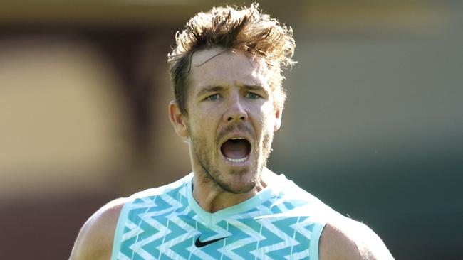 Luke Parker during the Sydney Swans training session at the SCG on April 26, 2024. Photo by Phil Hillyard(Image Supplied for Editorial Use only - **NO ON SALES** - Â©Phil Hillyard )