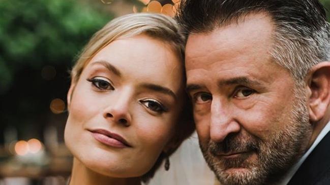 Anthony LaPaglia with his wife Alexandra Henkel on their wedding day in Hawaii PICTURE: Supplied/ Instagram