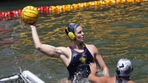 Water polo player Keesja Gofers is expecting a great game on Sunday.