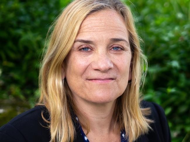 Tracy Chevalier, author of A Single Thread and Girl With A Pearl Earring