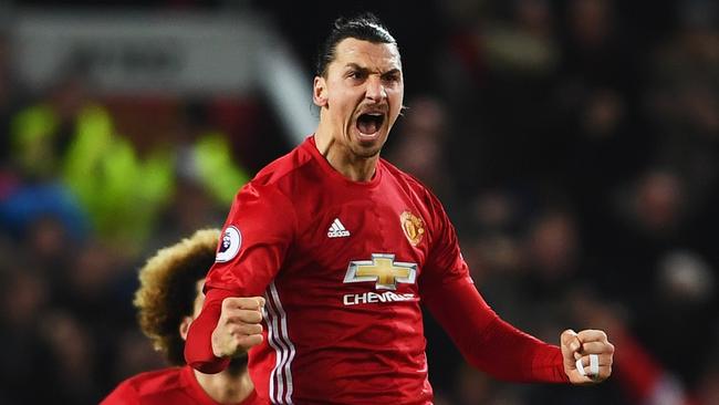 Zlatan Ibrahimovic is expected to be offered a new contract by Manchester United.