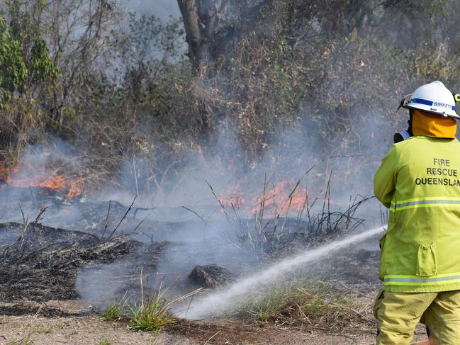 Queensland Fire and Emergency Services, including Rural Fire Service crews, contained a 20ha vegetation fire at Hay Point on Tuesday November 24. Generic QFES, RFS, firefighter. Picture: Zizi Averill