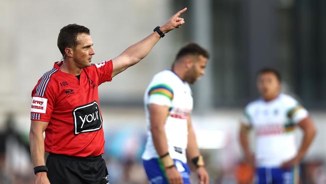 Kris was sent off in the round 27 clash against the Sharks. Photo by Jeremy Ng/Getty Images