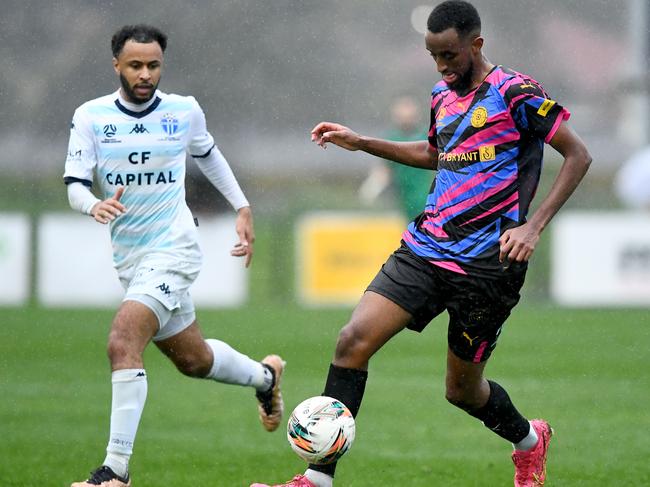 Yusuf Ahmed of Avondale FC controls the ball during the round 25 NPL VIC Mens match between Avondale FC and South Melbourne FC at Avenger Park in Parkville, Victoria on August 12, 2023. (Photo by Josh Chadwick)