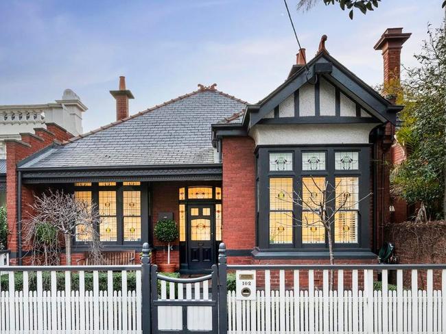 The property at 102 Kerferd Road, Albert Park, Vic 3206