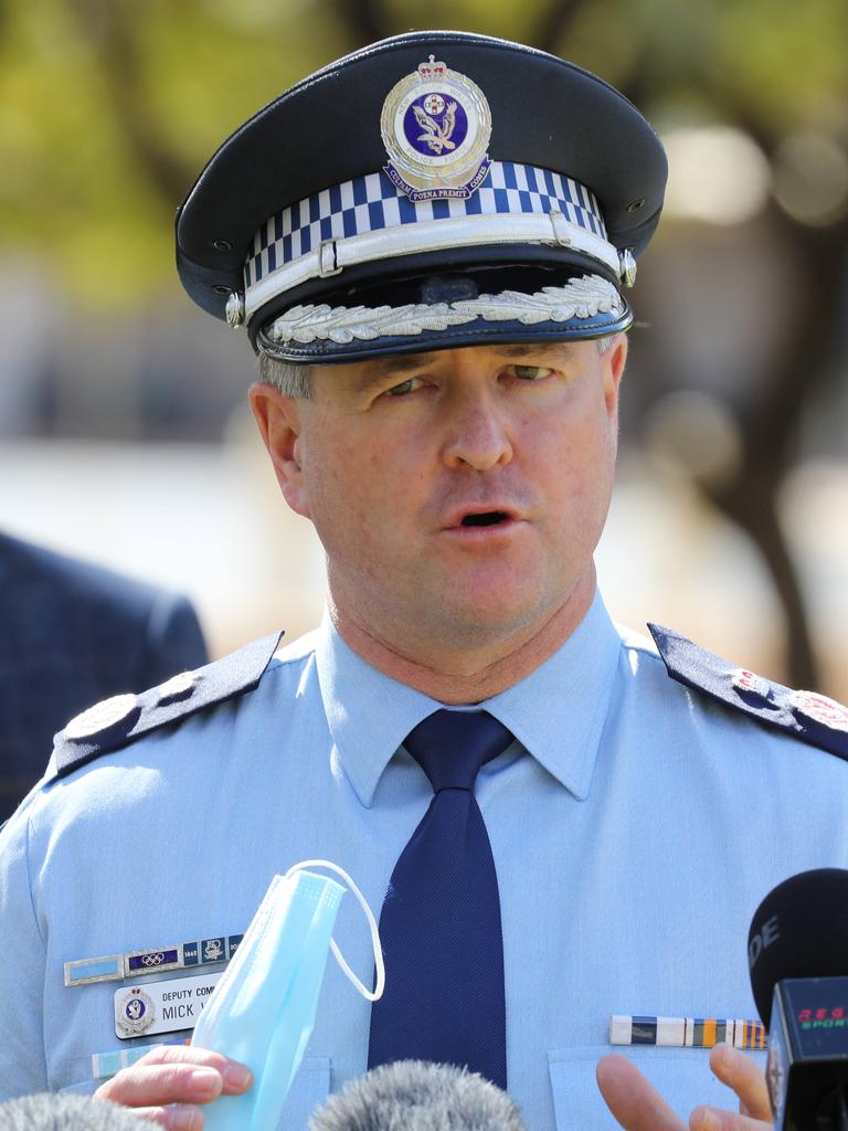 NSW Police Deputy Commissioner Mick Willing at a Covid press conference in 2021.