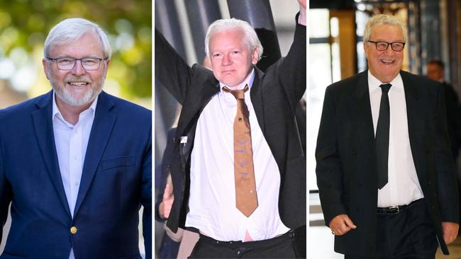 (L-R) Kevin Rudd, Julian Assange, Alexander Downer