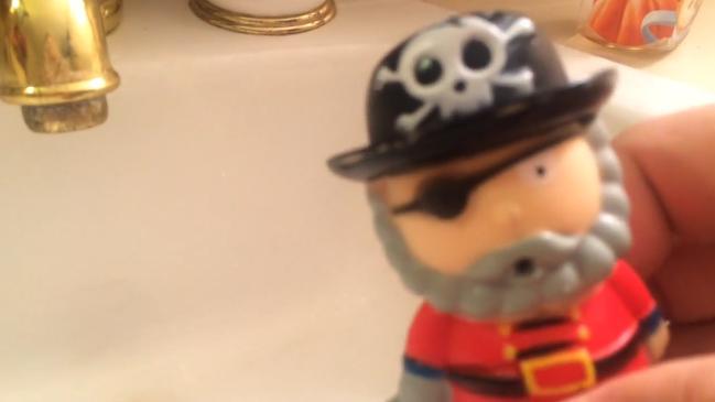 Dad's video shows gross side of bath toys