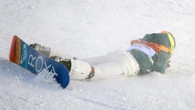 Emily Arthur hits the deck in the half-pipe final. Picture: Getty