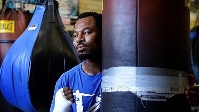 Shane Mosley says he will knock Anthony Mundine out on Wednesday night.