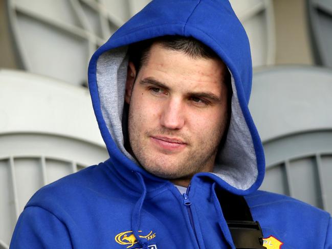 Simon Dwyer watches on during City's captains run at Caltex Oval,Dubbo .Picture Gregg Porteous