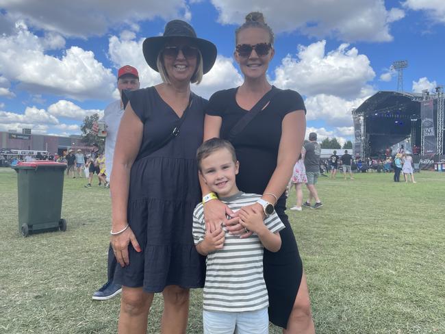 Emma, Robyn and Toby at the 2024 Meatstock Festival at Bendigo Showgrounds. Photo: Himangi Singh