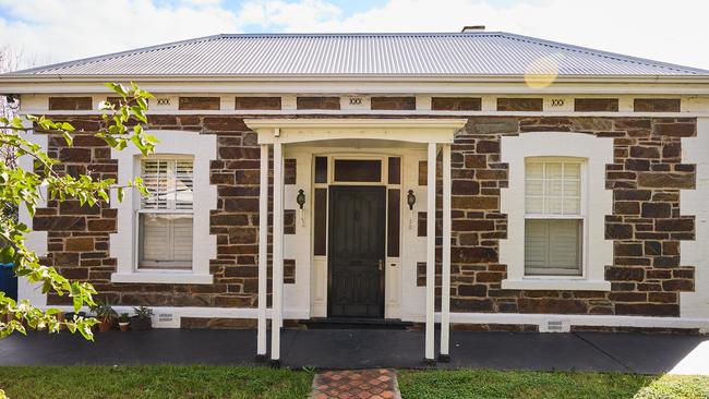 135-year-old villa in Fullarton, that is scheduled for demolition despite 70 independent complaints against the proposal, Monday. Picture: Matt Loxton