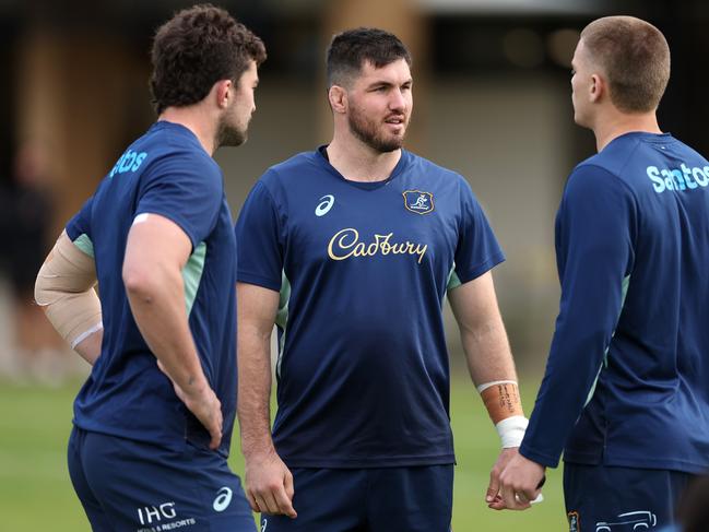 Liam Wright talks to teammates during a Wallabies training session. Picture: Matt King/Getty Images