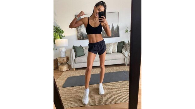 BBG: You need absolutely zero equipment for Kayla Itsines' latest fitness  program