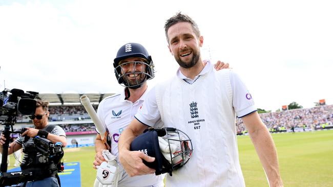 Chris Woakes and Mark Wood hit the winning runs. Photo by Stu Forster/Getty Images.