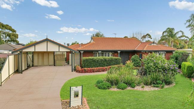 The vendors of 5 Adios Place, Keilor Downs, are saying adios after a feisty auction.