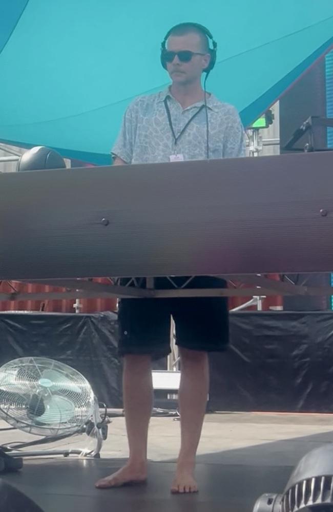 No shoes, no problem for Jacksen.