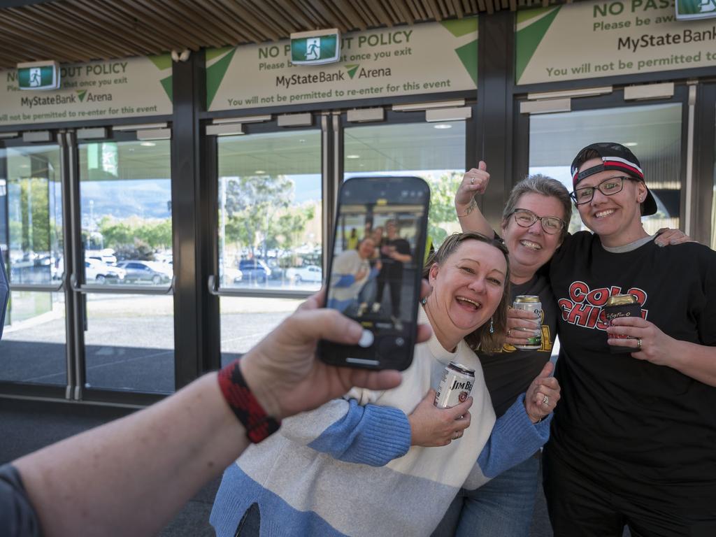 Cold Chisel The Big Five-0 tour - Fans having fun. Picture: Caroline Tan