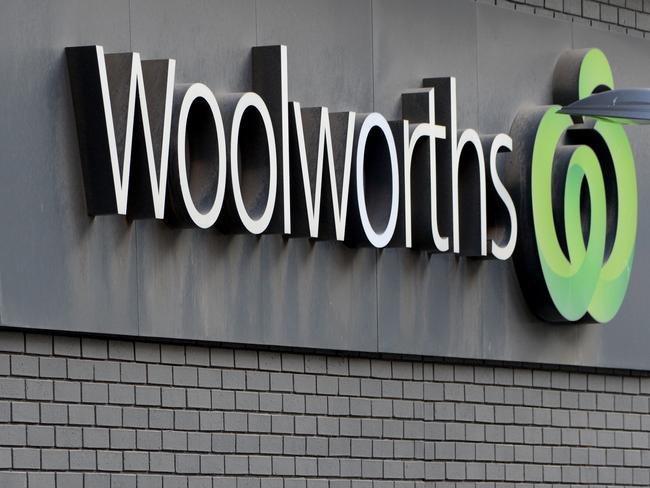 Aussie mum’s Woolies discount hack revealed. Picture: Andrew Henshaw/NCA NewsWire