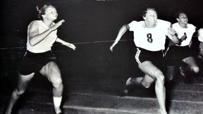 Despite being a champion she never “pushed” her children or grandkids into sport. Daphne Pirie beats Shirley Strickland who had just returned from the 1948 Olympics in London. Picture: Supplied.