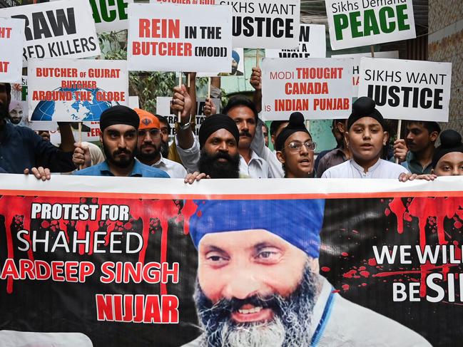 Members of Pakistan's Sikh community take part in a protest in Peshawar on September 20, 2023, following the killing in Canada of Sikh leader Hardeep Singh Nijjar. India on September 19 rejected the "absurd" allegation that its agents were behind the killing of a Sikh leader in Canada, after Prime Minister Justin Trudeau's bombshell accusation sent already sour diplomatic relations to a new low. (Photo by Abdul MAJEED / AFP)