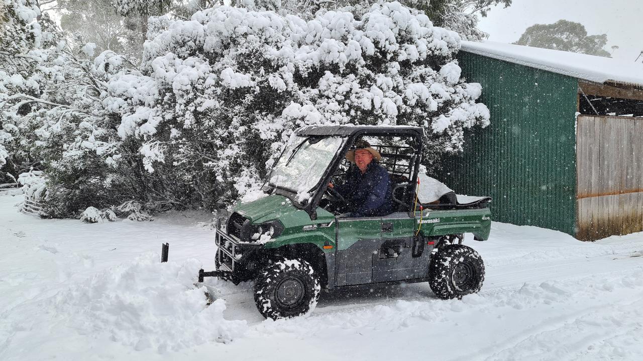 Brian Lowe maintenance manager at Cradle Mountain Highlanders. Snow at Cradle Mountain Highlanders at Cradle Mountain. Picture: Goon Joon Kim