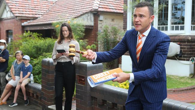 Auctioneer Damien Cooley in action at a home in Ashfield, Sydney. Picture: Gaye Gerard