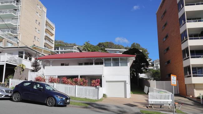 The front old house at 10 Goodwin Tce, Burleigh, and the view from the front fence. Picture Glenn Hampson.